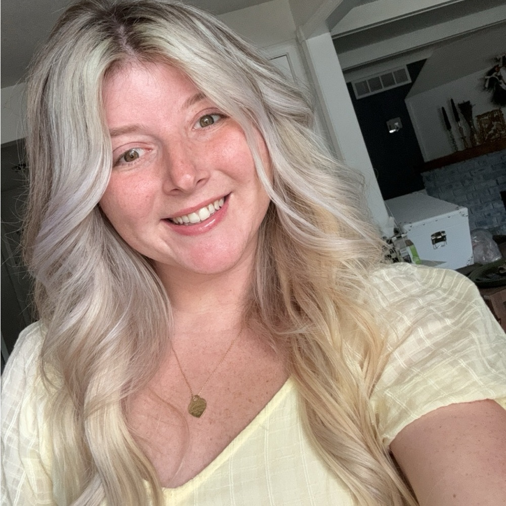 Meet your Posher, Brooke